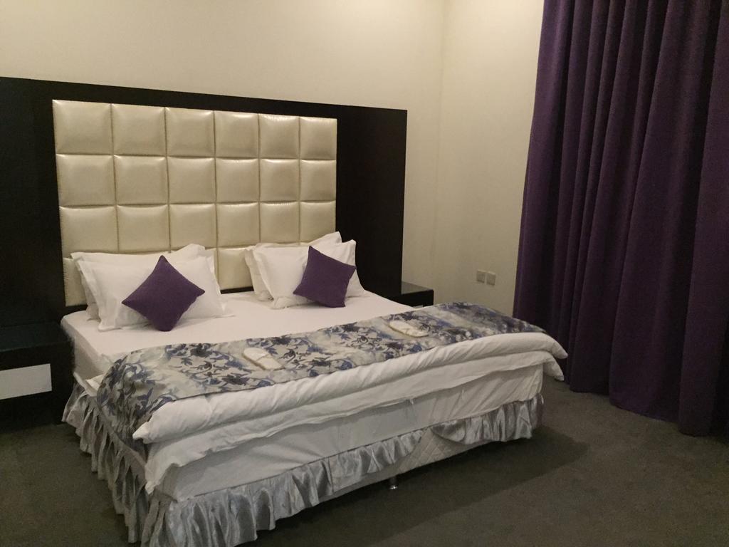 Terhal Hotel Suites Ha'il Buitenkant foto